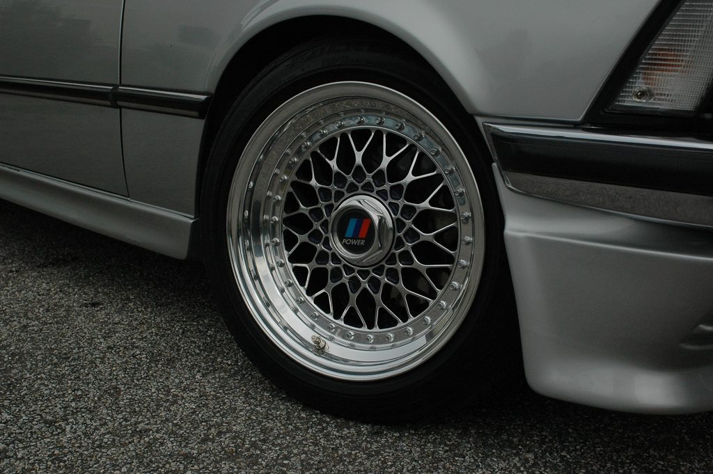 Silver_E21_BMW_323i_Baur_Convertible_Pol