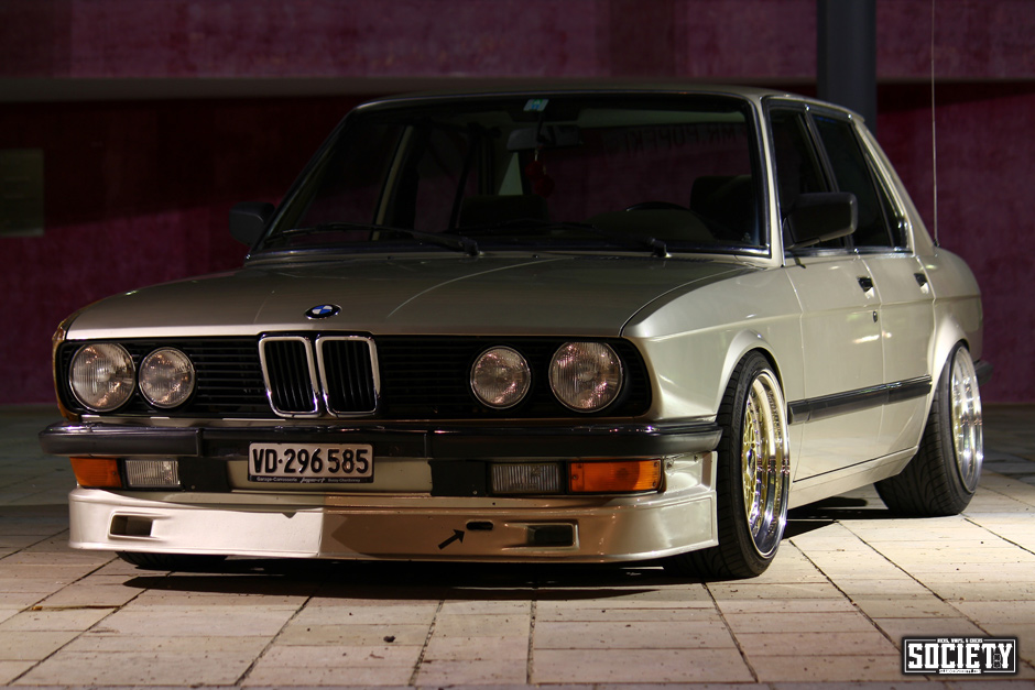 BMW 528i E28 on 17" Gold BBS RS 212 & BBS RS 197