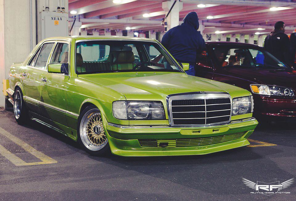 Green Mercedes Benz w126 on Gold BBS RS